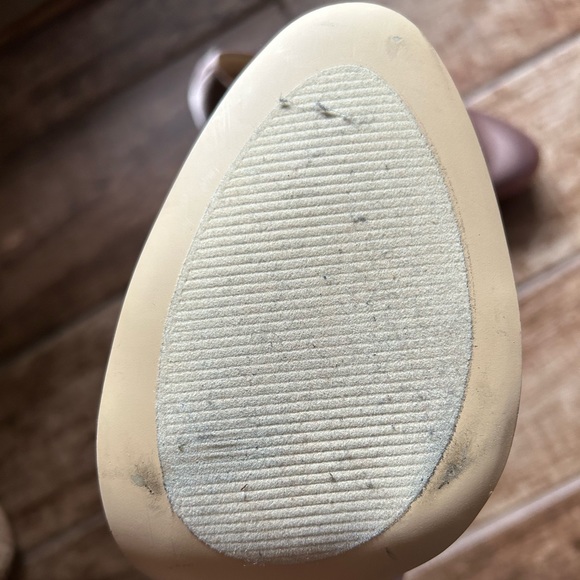 Nine West💕Size 10💕Pale Pink Pumps - Picture 15 of 16